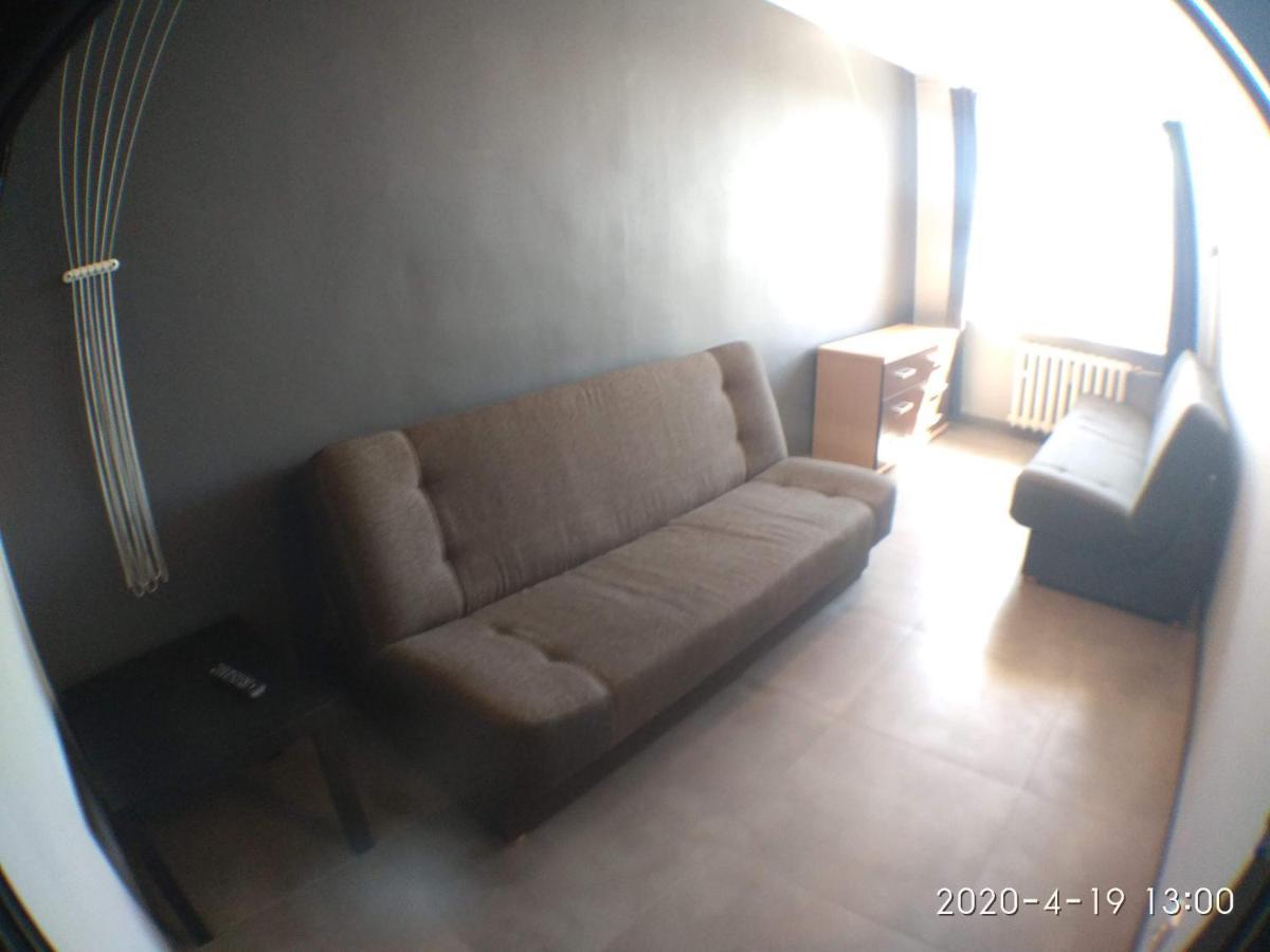 2120 Przyjazni 4 - Tanie Pokoje - Samodzielne Zameldowanie - Self Check In Πόζναν Εξωτερικό φωτογραφία