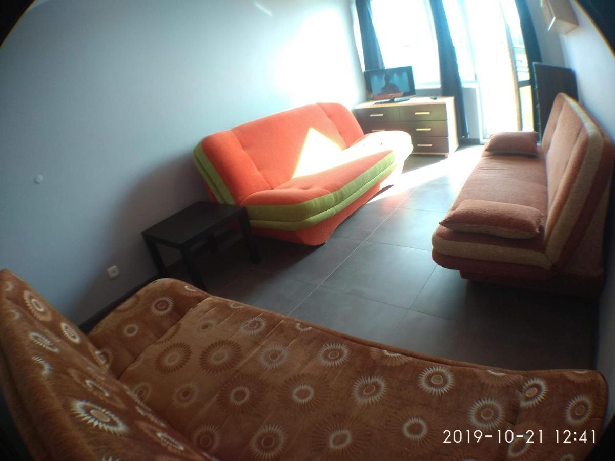 2120 Przyjazni 4 - Tanie Pokoje - Samodzielne Zameldowanie - Self Check In Πόζναν Εξωτερικό φωτογραφία